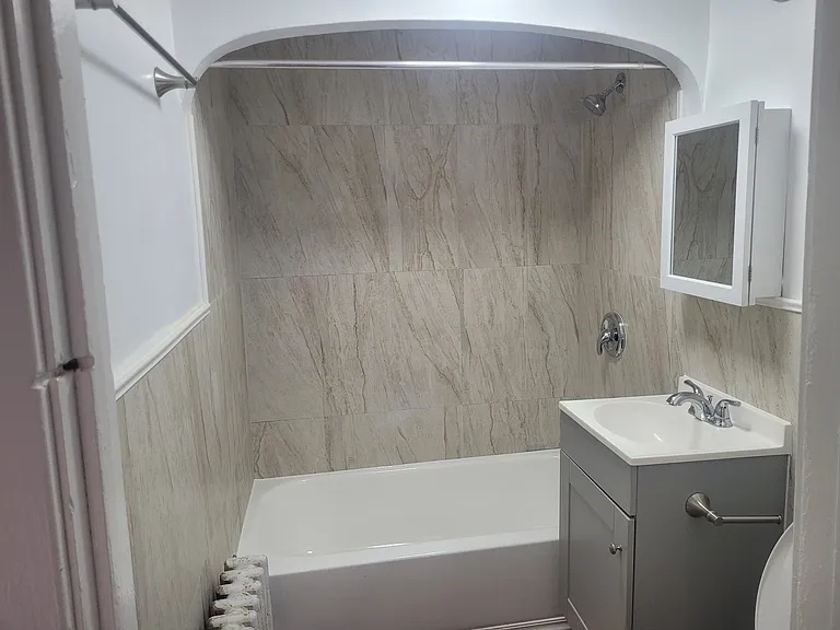 3 Parsons Ave #B — Photo 8