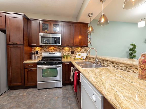 4th image of 555 Maine Ave Unit 218
