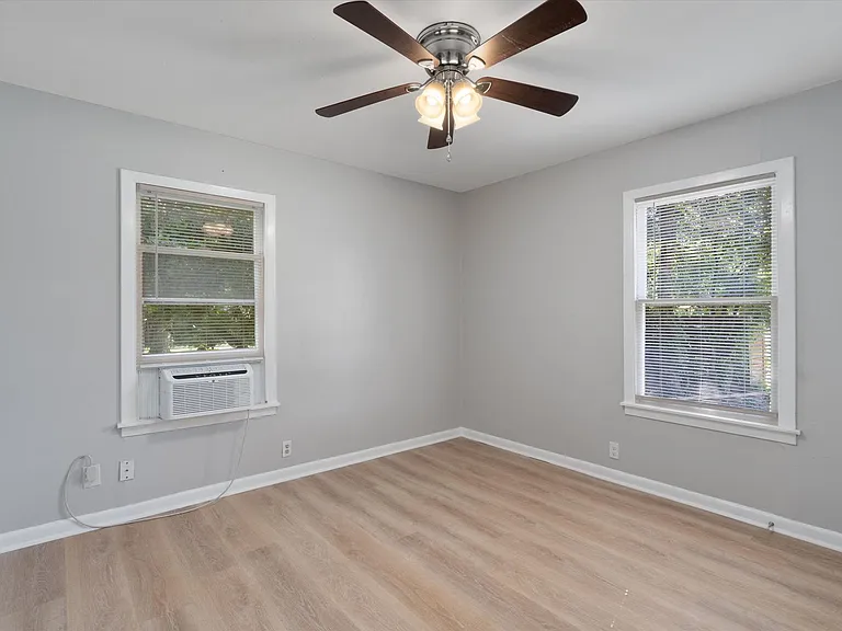 1012 Barbara Dr #B — Photo 16