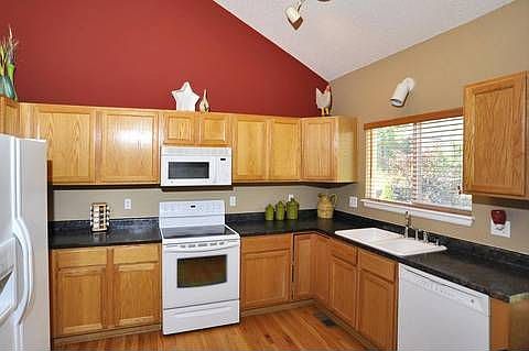 9717autumnwoodplaceMLSHID677285ROOMkitchen2j