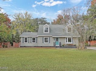 1302 Battery Creek Rd, Beaufort, SC 29902