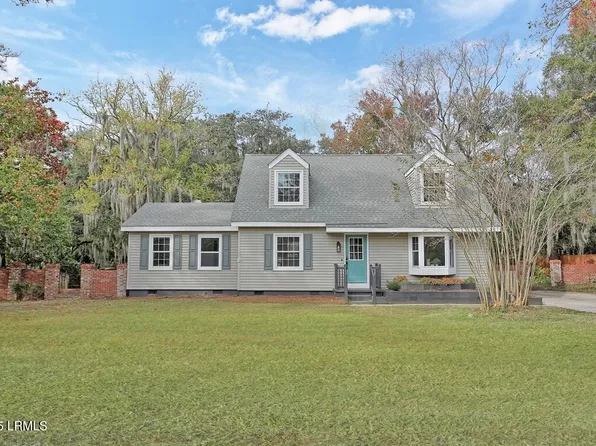 1302 Battery Creek Rd, Beaufort, SC 29902