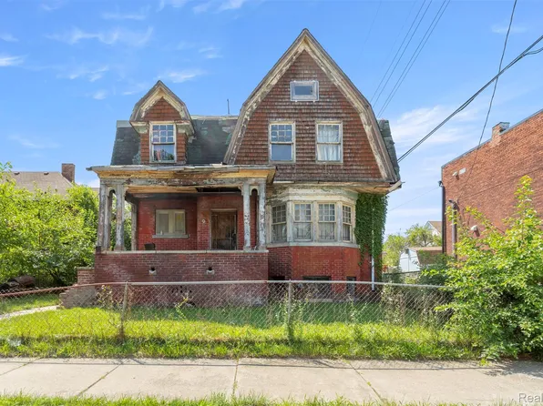 1621 Lysander St, Detroit, MI 48208