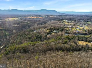 105A & 105B Whipporwill Rd, Front Royal, VA 22630