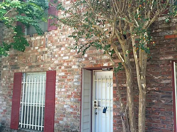 10660 Hazelhurst Dr, Houston, TX 77043