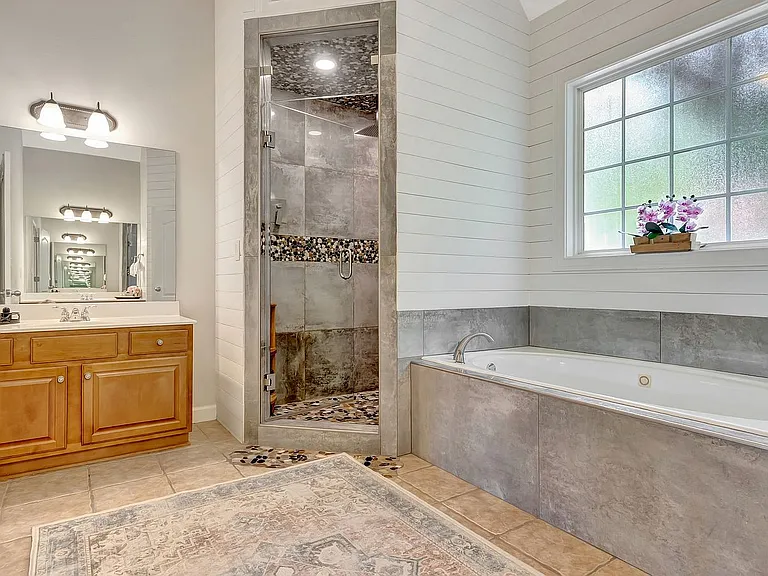 374 Persimmon Dr — Photo 31