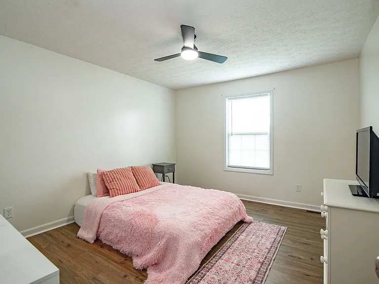 114 Twin Lakes Dr — Photo 34