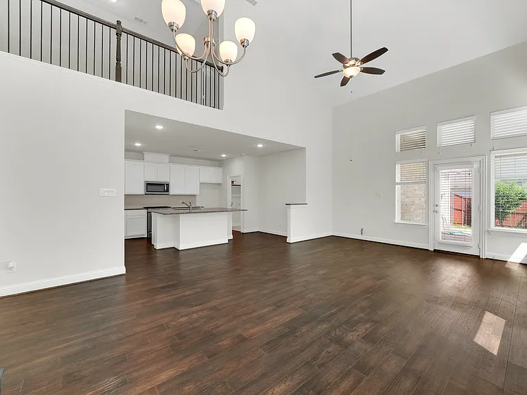 310 Myrtle Beach Dr — Photo 7
