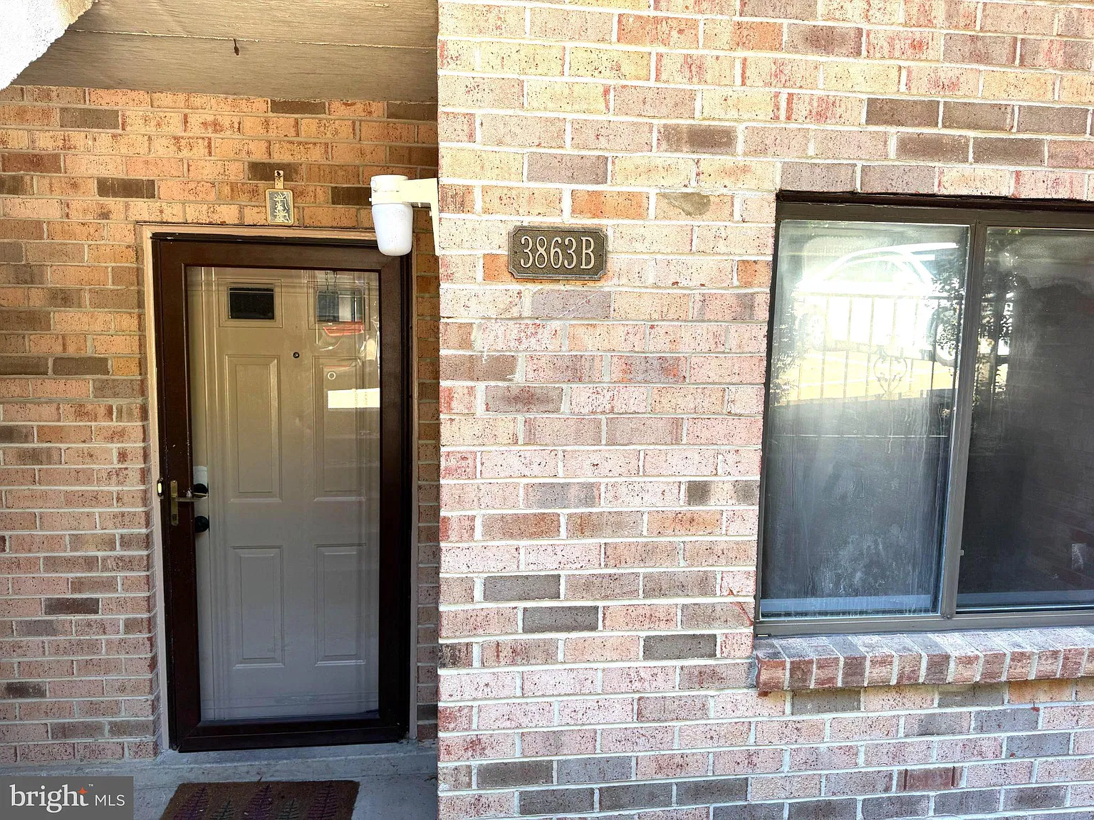 2 bed, 2.5 bath, 1394 sqft, $2,500 — Photo 2