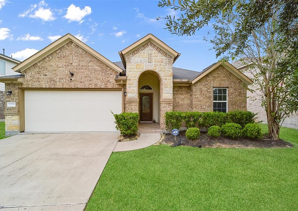 1st image of 18106 Cimmaron Oak Lane