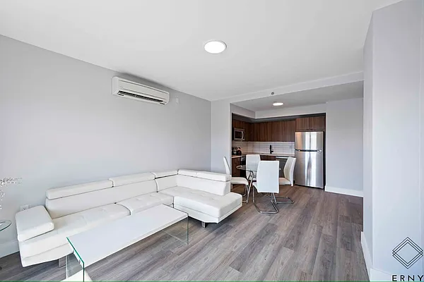 Rented by ERNY LLC | media 3