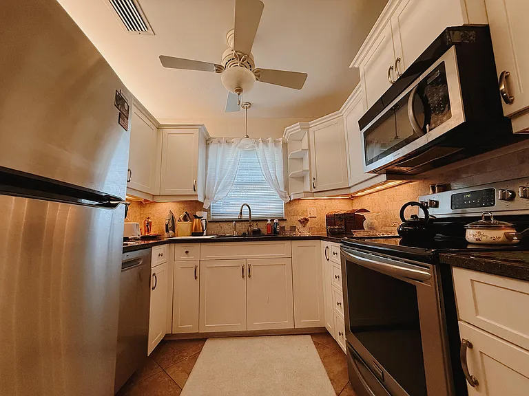 106 Spring Lake Ct #201 — Photo 19