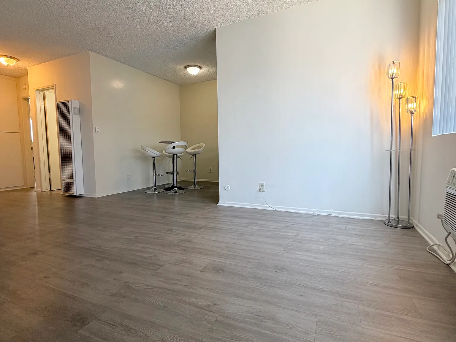 2 bed, $2,400 — Photo 2