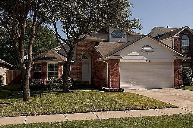 1st image of 820 Paisley Dr