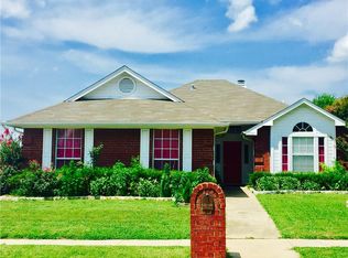 7301 Amber Dr, Watauga, TX 76148