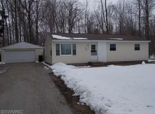 2176 W Giles Rd, Muskegon, MI 49445