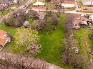 S Smyth St, Mart, TX 76664
