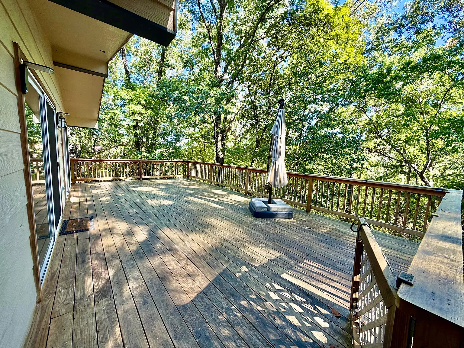 2 bed, 1040 sqft, $1,700 — Photo 3