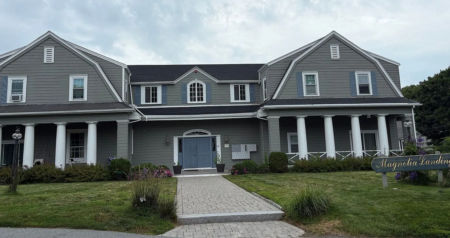 16 Magnolia Ave — Photo 3
