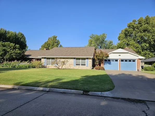 912 Brookside Dr, Enid, OK 73703
