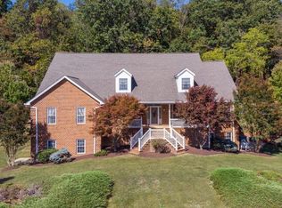 435 Oakland Cir, Raphine, VA 24472