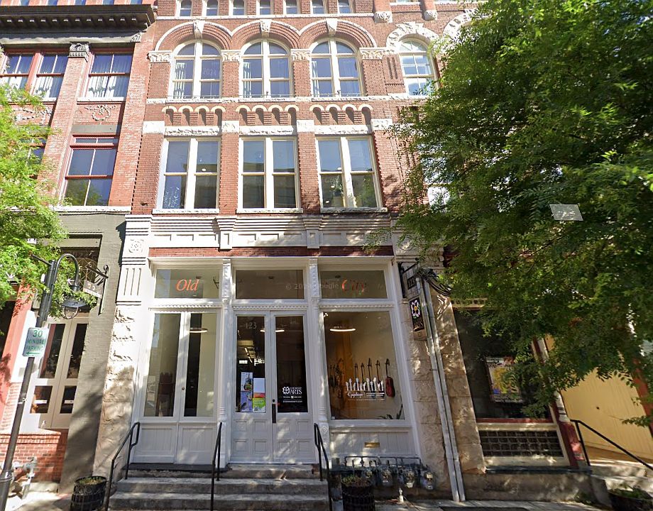 1st image of 123 W Jackson Ave #206