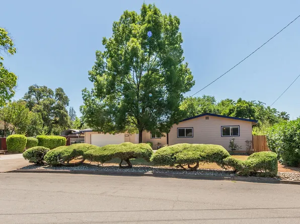 1283 Dusty Ln, Redding, CA 96002