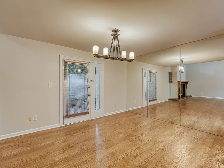 1331 S Ponce De Leon Ave NE — Photo 6
