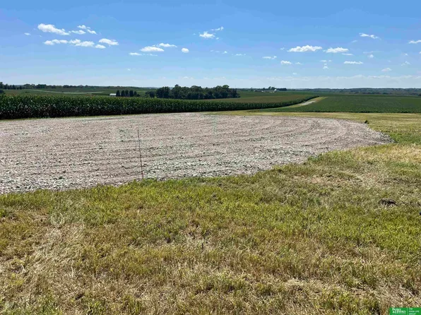 18403 S 204th St, Gretna, NE 68028