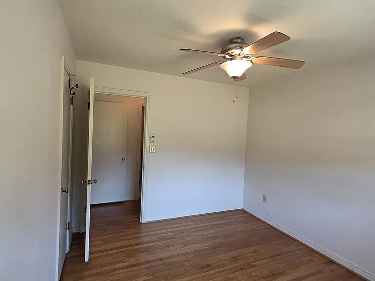 5004 Holmes Ave NW — Photo 11