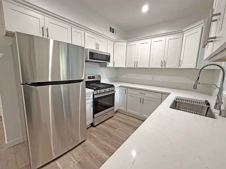 10934 Peach Grove St #202 — Photo 1
