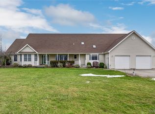 7237 Townline Rd, North Tonawanda, NY 14120