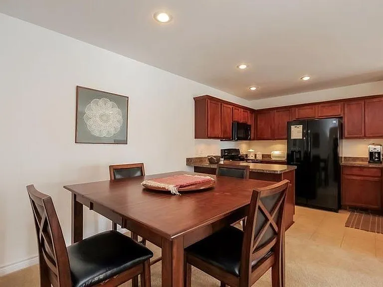 3370 Endsleigh Ln — Photo 12