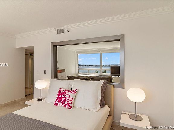 4th image of 1541 Brickell Ave #B704