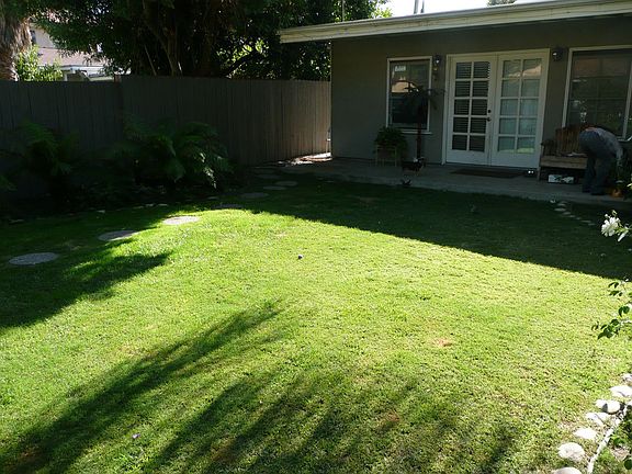 Grassy Yard & Guest Hse