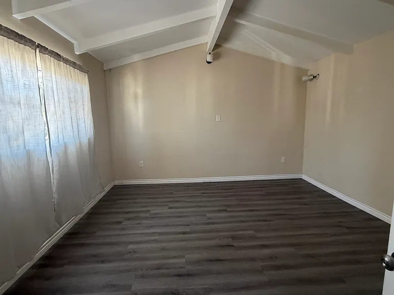 7777 Colwyn Ave — Photo 8