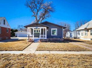 802 S 2nd St, Norfolk, NE 68701