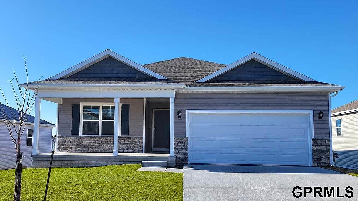 13518 Whitmore St, Omaha, NE 68142 | Zillow