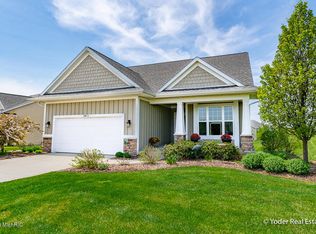 5611 Stony View Dr NE, Belmont, MI 49306