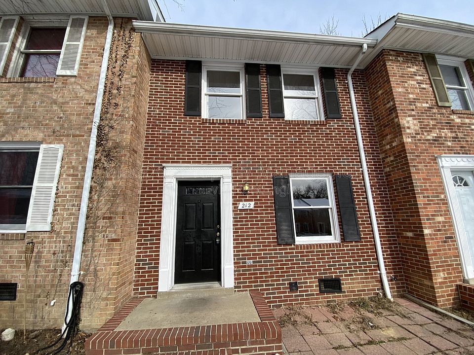 1st image of 212 Farrell Ln