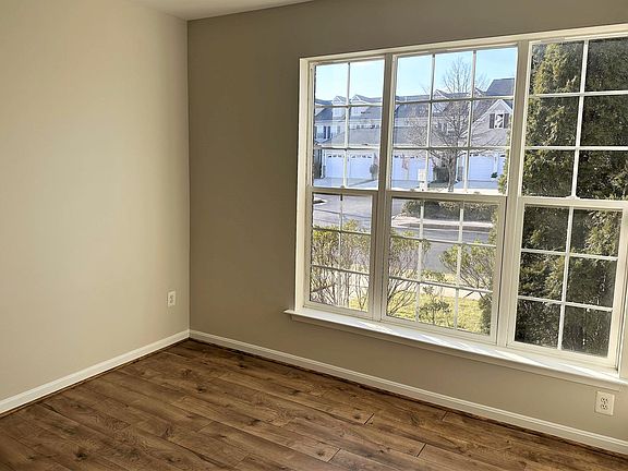Study room / Fourth bedroom