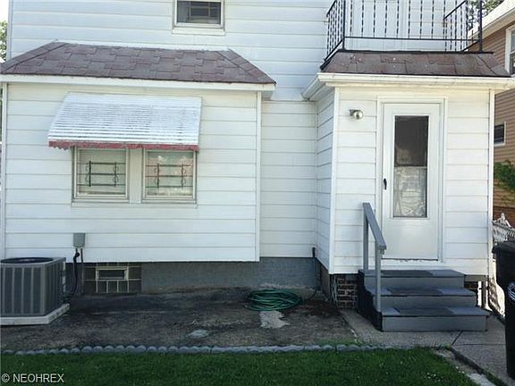 4th image of 3242 W 114th St