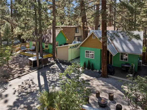 903 W Rainbow Blvd, Big Bear City, CA 92314