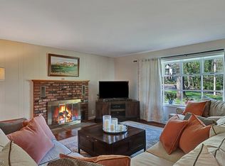 105 Gillette Rd, Gillette, NJ 07933