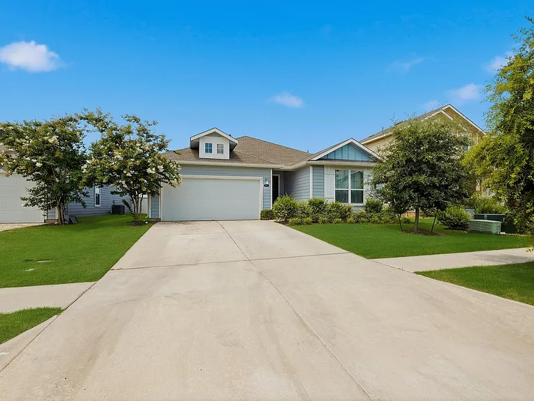 2821 Winding Creek Rd — Photo 2