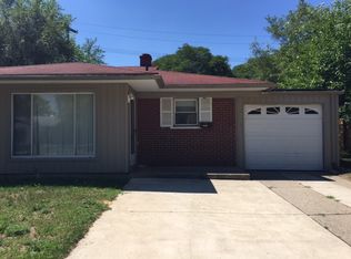 21911 Sloman Ave, Oak Park, MI