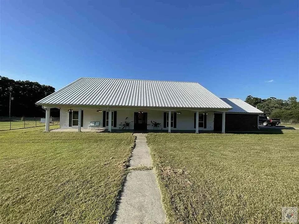1st image of 429 Miller Country #294