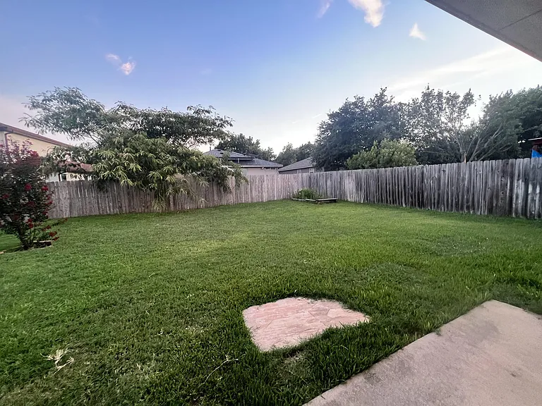 6901 Broad Brook Dr — Photo 13