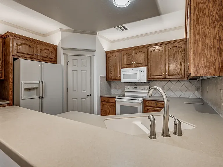 741 Prairie Dunes Way — Photo 28