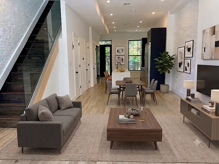 751A Monroe St #2 — Photo 3